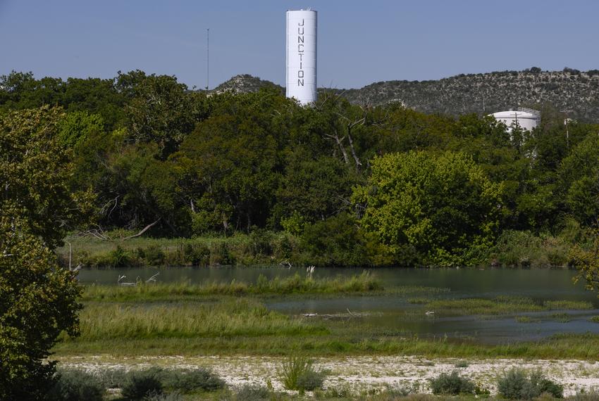 Texas land owner’s planned private dam sparks opposition along Llano